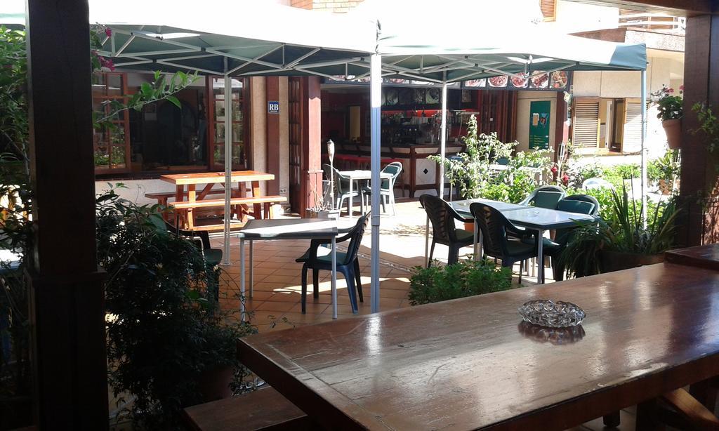 Apartamentos Eva Costa Brava Экстерьер фото