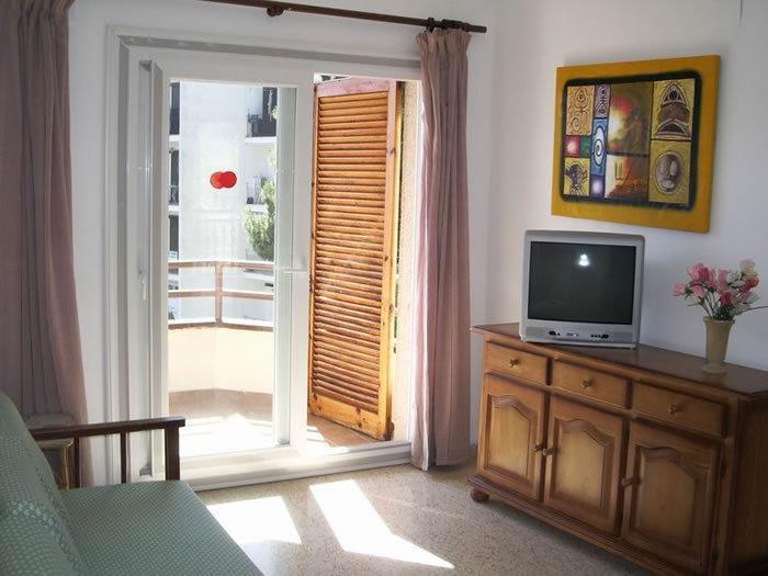 Apartamentos Eva Costa Brava Номер фото