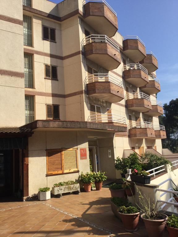 Apartamentos Eva Costa Brava Экстерьер фото