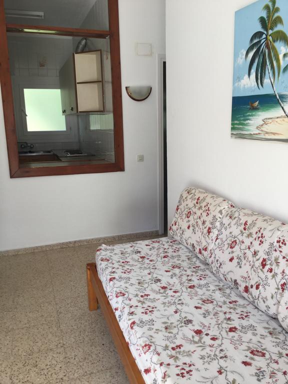 Apartamentos Eva Costa Brava Экстерьер фото