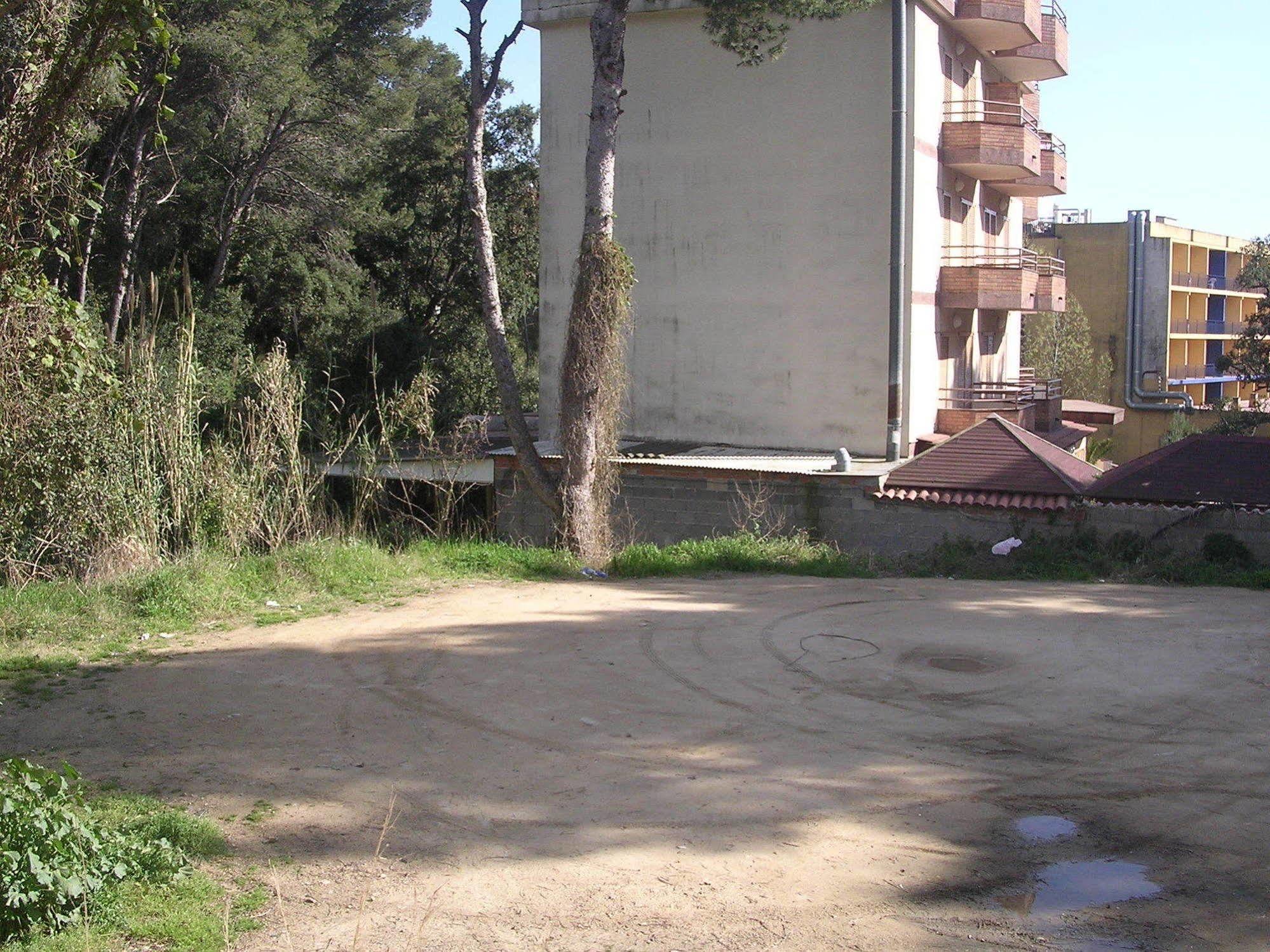 Apartamentos Eva Costa Brava Экстерьер фото