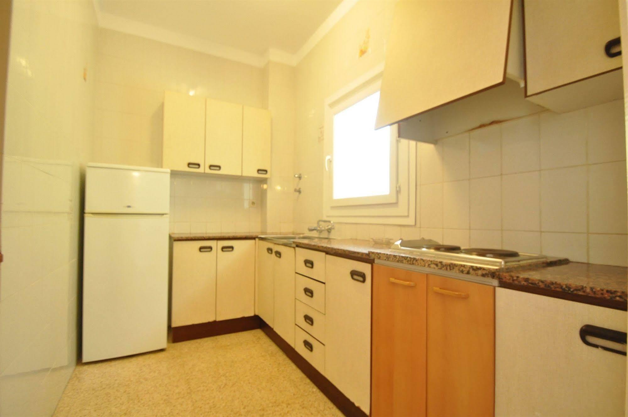 Apartamentos Eva Costa Brava Экстерьер фото