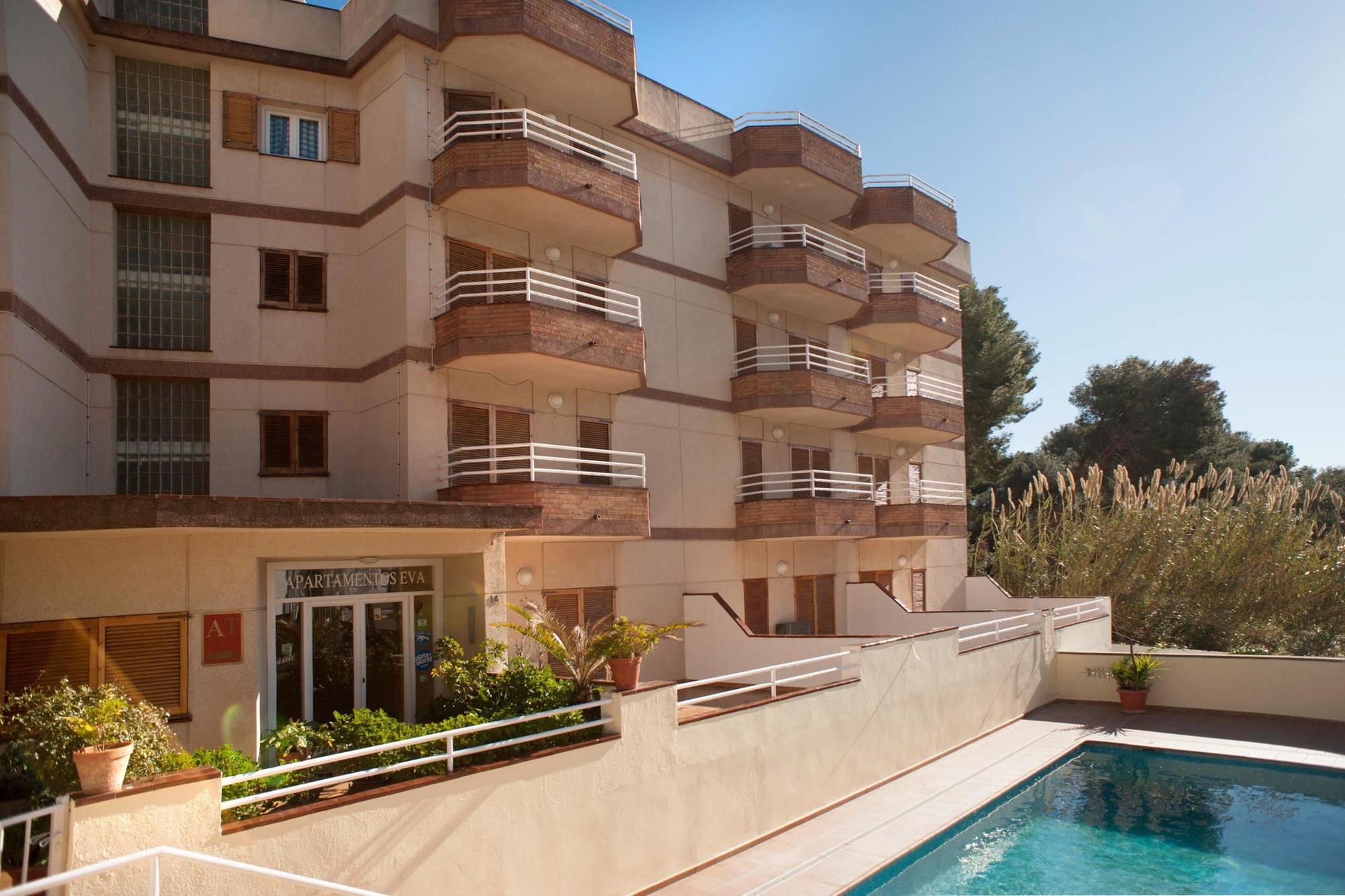 Apartamentos Eva Costa Brava Экстерьер фото
